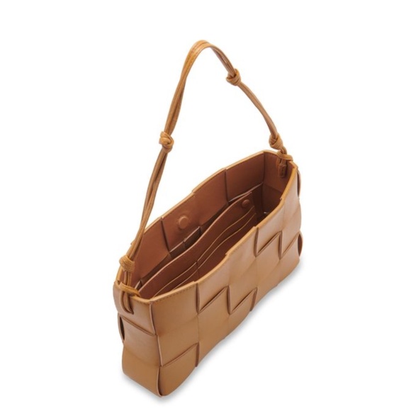 BOTTEGA VENETA Cassette Pouch Bag on Strap - Camel - NWT NEW - Picture 6 of 13